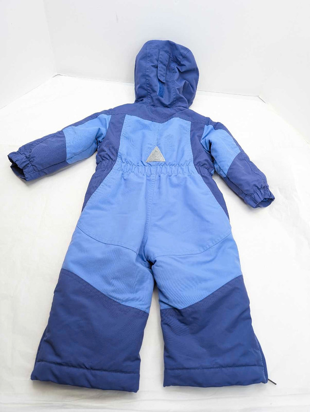 Purple LL Bean Baby Girl Snowsuit 6-12 Months in Clothing - 6-9 Months in Moncton - Image 2