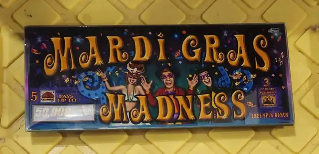 Slot machine glass in Toys & Games in Kawartha Lakes - Image 6