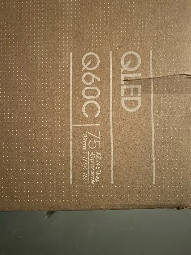 75-inch Samsung TV : Q60C,  in TVs in Mississauga / Peel Region - Image 3