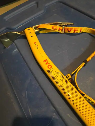 Grivel Air Tech Evolution ice axe. Made in Italy. Used only a couple times then stored indoors since...
