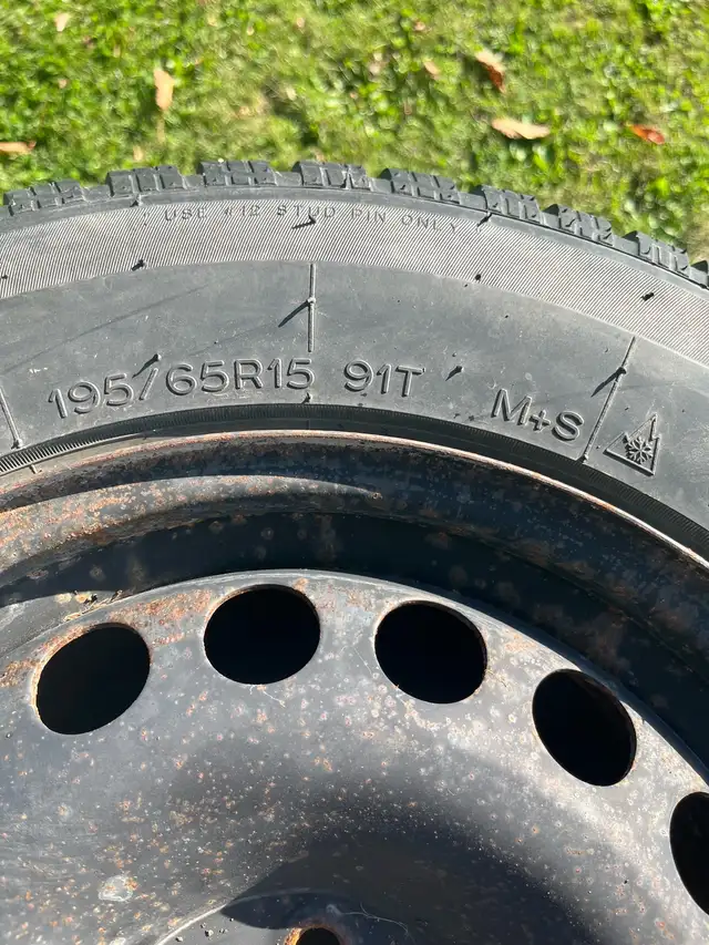 Winter and Summer Chevy Cruze tires in Tires & Rims in Grand Bend - Image 8