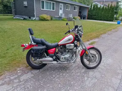1995 Yamaha virago 750. New tires, new battery, new front fork seals. Cert last year. In great shape...