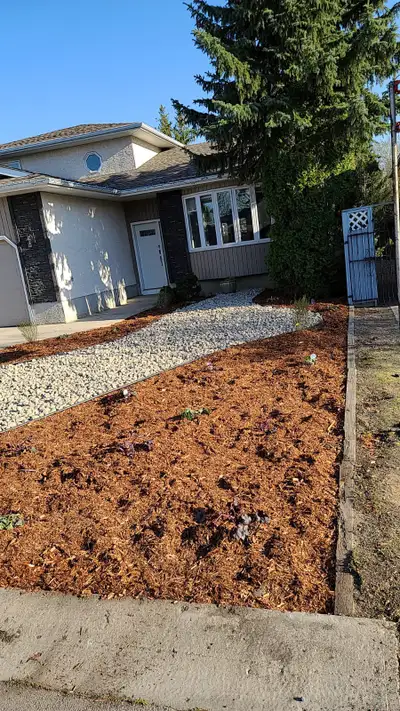 Western Red Cedar Mulch Bales, View more