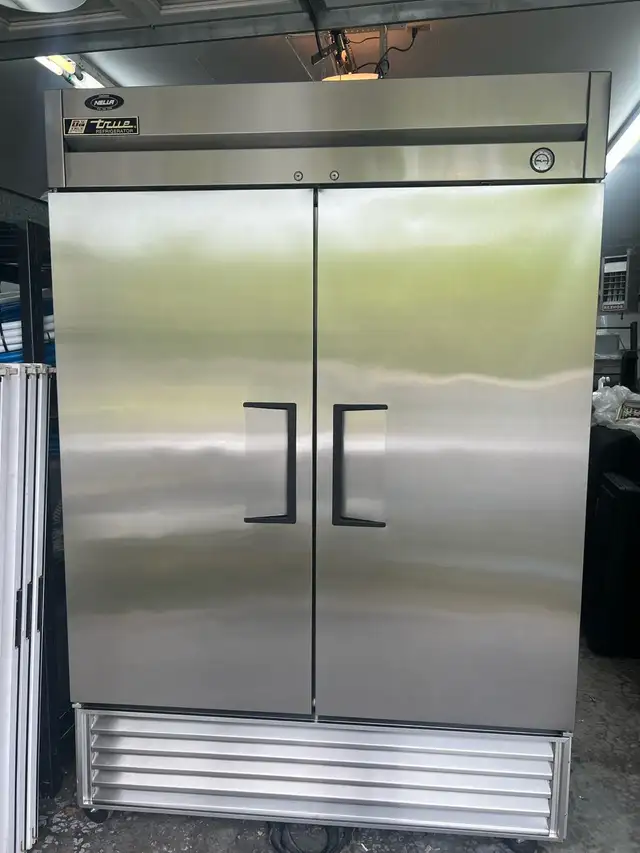 True T49 Fridge & Garland Sunfire Gas Stove/Oven62864364526595121