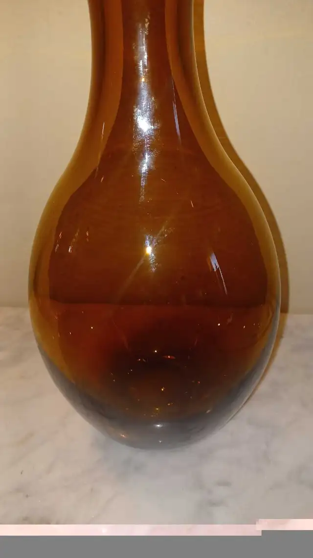 17"T Torre & Tagus Seo Glass Vase, Tall, Dark Amber Stunning in Home Décor & Accents in Calgary - Image 4