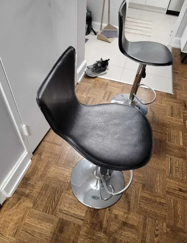 2 Black Swivel Bar Stools in Chairs & Recliners in City of Toronto - Image 5
