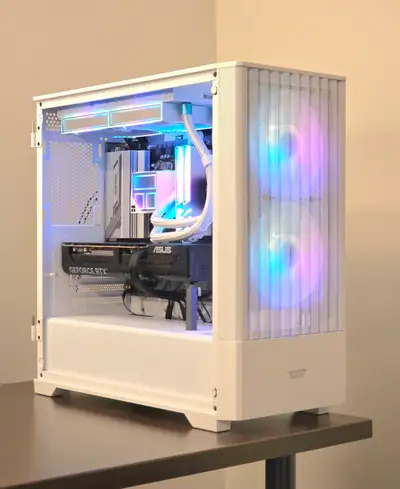 - Brand new build, comes with boxes full warranty - Runs extremely cool and silent - Amazing for mac...