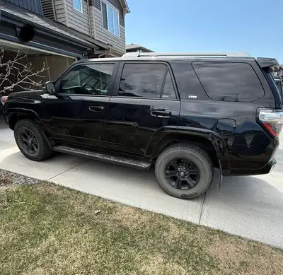 2016 Toyota 4Runner SR5 – 7 Passenger – Active Status Selling my well-maintained 2016 Toyota 4Runner...