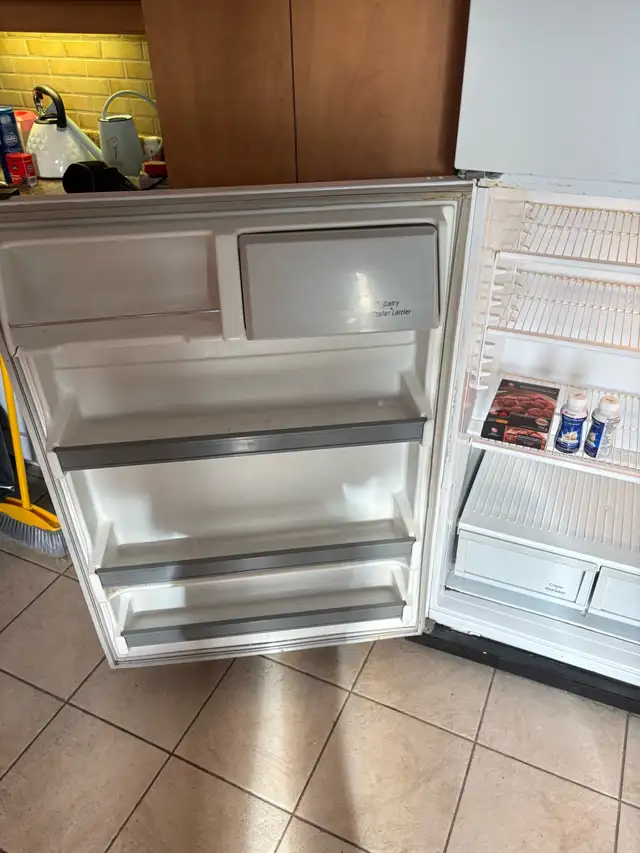 Réfrigérateur Kenmore in Refrigerators in City of Montréal - Image 4