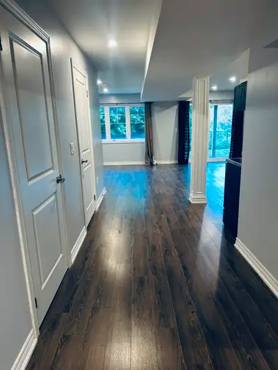Large Private Studio Apartment with Den for Rent In Bowmanville
