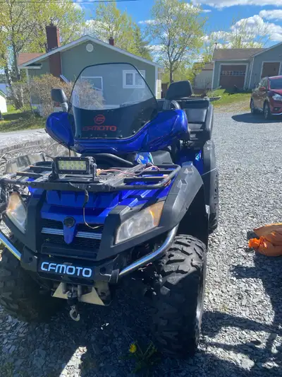 2016 800 excellent condition Pm for more info located in campbellton. Comes with separate enclosure....