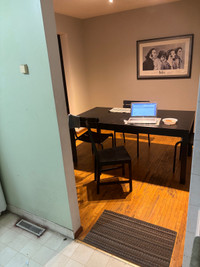 Immediate Room available in Calgary varsity house ( short term)