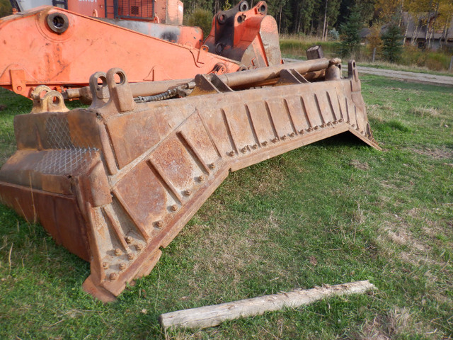 D8 L caterpillar in Heavy Equipment in Quesnel - Image 2