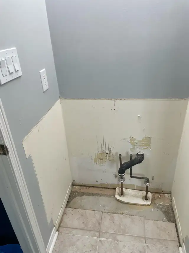 plumber1449046089124423684
