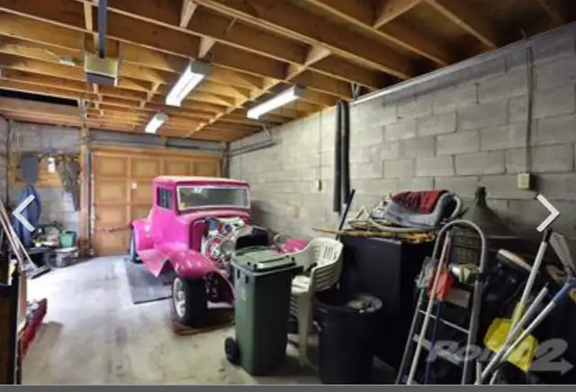  garage rental gage park Hamilton