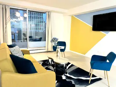 Fully furnished 1 bedroom condo in Downtown 17th Avenue, View more