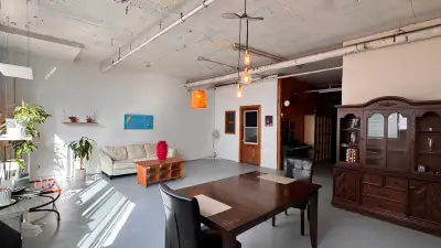 Bonjour, Je cherche quelqu’un de très propre et tranquille pour une chambre partiellement meublée da...