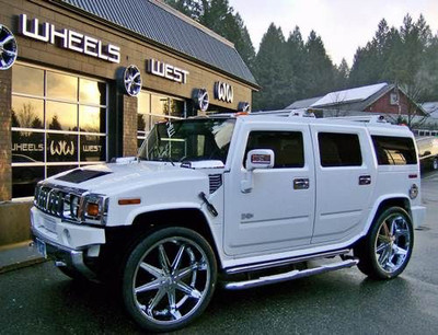 Looking for HUMMER H2/Sut for Photoshoot