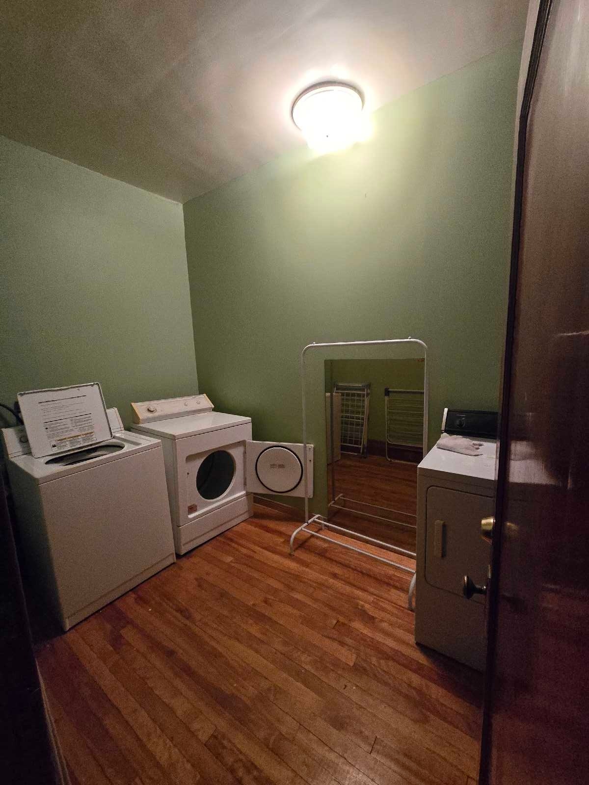 Chambre a louer/Room for rent — photo 3