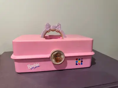 Vintage Barbie Jewelry box from the early 90’s. Approx size is 12” x 10”