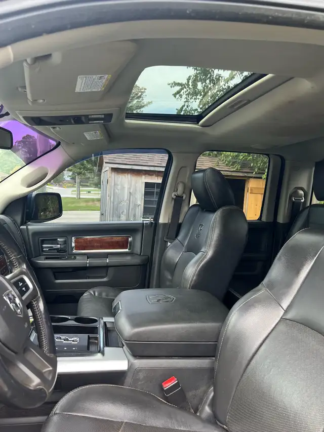 2011 Ram 1500 Laramie 4x4570156170022768649