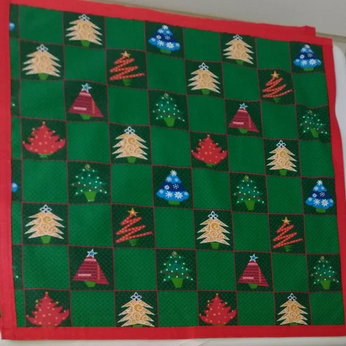 Christmas Table Topper - Handmade in Holiday, Event & Seasonal in Ottawa - Image 3