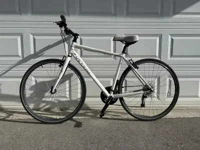 Devinici Hybrid Commute bike Shimano unisex 700c medium, View more