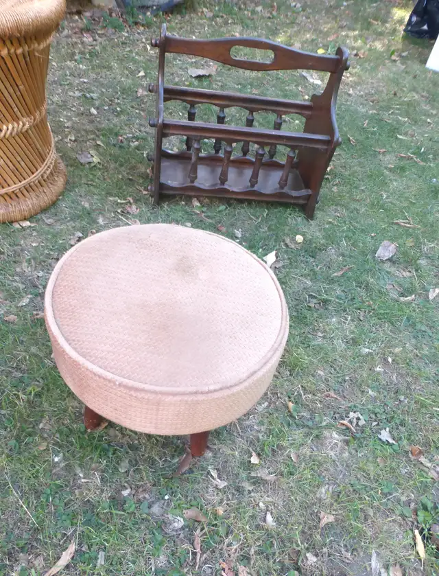 VARIOUS Furniture WIKER SHELF Wicker Table Magazine Rack Stool in Chairs & Recliners in St. Catharines - Image 5