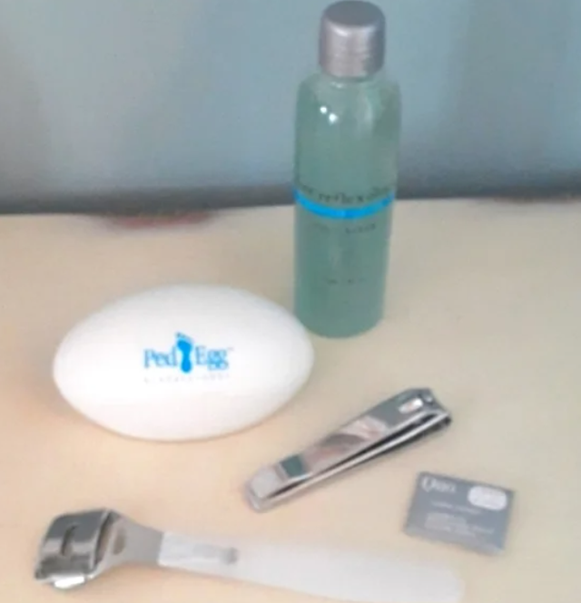 Pedicure essentials - Pedi Egg, corn parer, scrub, clippers64744751126147121