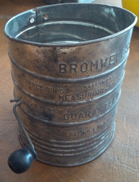 Bromwell's Three Cup Measuring Metal Flour Sifter