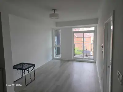 1 Bedroom unit for rent. Address: 1 Climo Lane. Located at Markham Road and Bur Oak. Includes utilit...