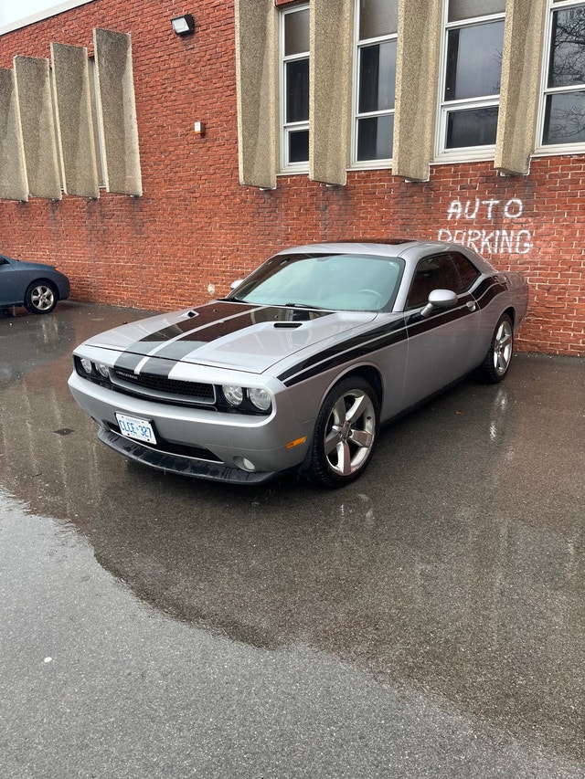 2011 Dodge Certified Challenger Cars & Trucks Hamilton Kijiji