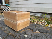 Cedar wood planter box