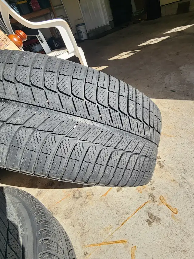 18inch Alloy Rim and 245/40 R 18 Snow Tires in Tires & Rims in Mississauga / Peel Region - Image 4
