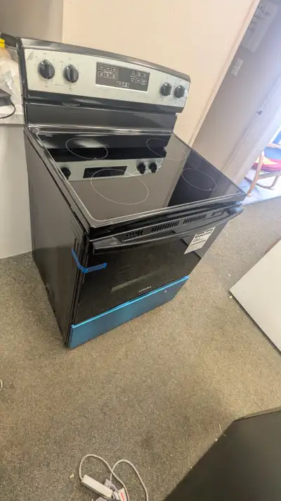 Amana 4.8 cu ft Freestanding Electric Ceramic-Top Range in Stain, View more