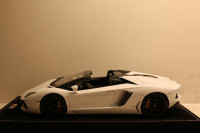 1/18 MR Lamborghini Aventador Roadster White One Off 