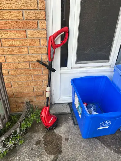 Weed Wacker/Trimmer electric, View more