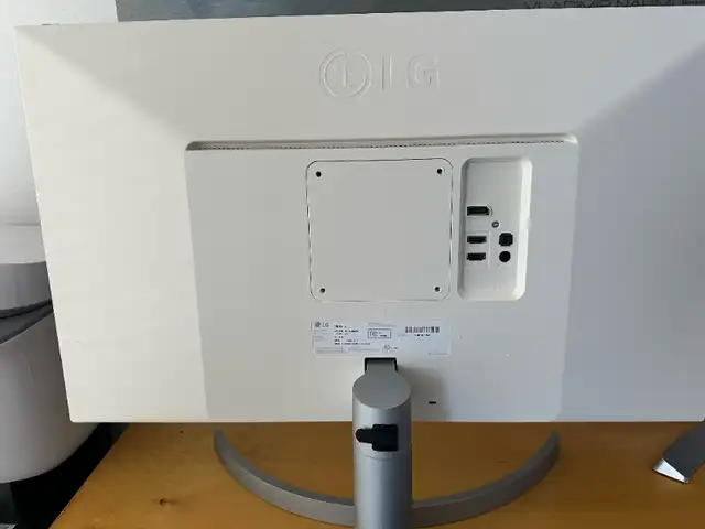 LG 4K 27" Monitor 27UL600-W HDR62863280270851122