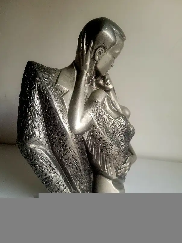 Austin Sculpture Art  Deco Couple By Alexander Daniel in Arts & Collectibles in West Island - Image 3