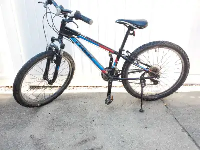 Trek MT 220, View more