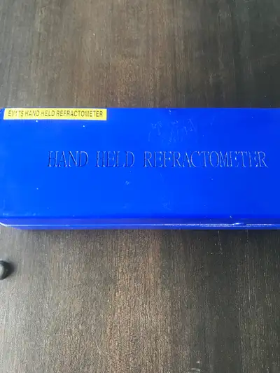 Brand New. brix meter refractometer 0-40% Located in Prince Edward County