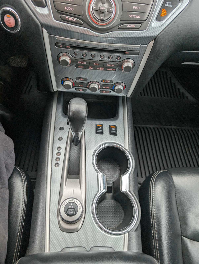 2017 Nissan Pathfinder SL in Cars & Trucks in Calgary - Image 4