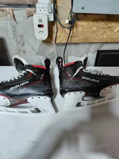 Bauer Vapor 3x pro hockey skates size 10 fit 1, View more