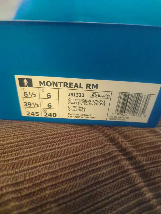 Neufs!!! Souliers Adidas édition rétro Montréal 6.5 homme in Men's Shoes in City of Montréal - Image 3