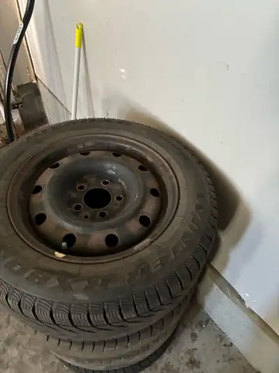 The price is for three standard rims and 3 winter tires. Size-205/55R16 The size is good for hyundai...