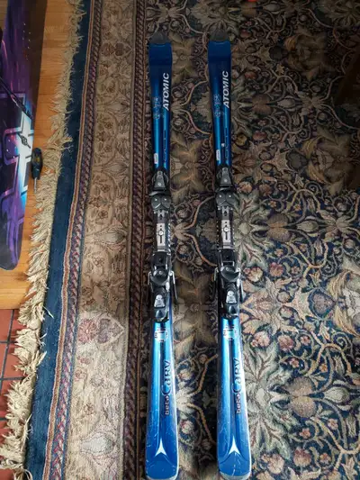 170cm ATOMIC Skis $220 Excellent Condition