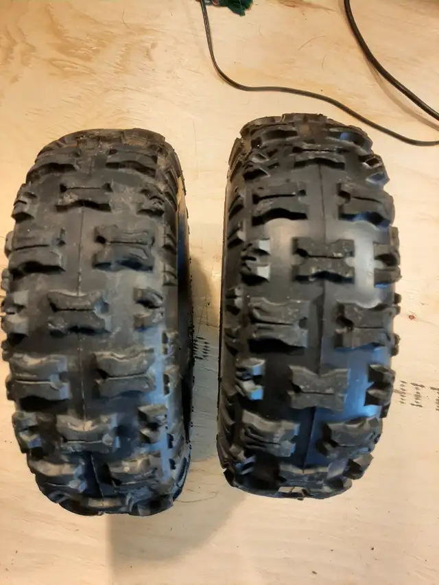 Snow Thrower Tires in Snowblowers in Mississauga / Peel Region - Image 5
