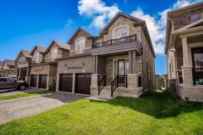 4 B/R, 4W/R, Detached available for lease in Peterborough