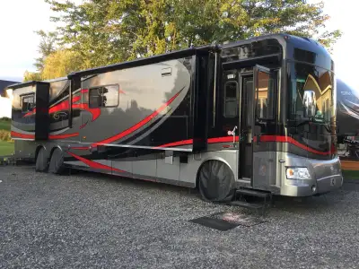 Je vends mon motorisé Itasca Elipse 2010, un véritable palace roulant avec des spécifications haut d...