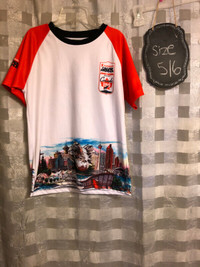 2 Calgary Kids Marathon technical t-shirts - Small fits 5/6